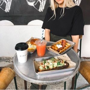Topshop Cargo Pants in army green. Size 8.